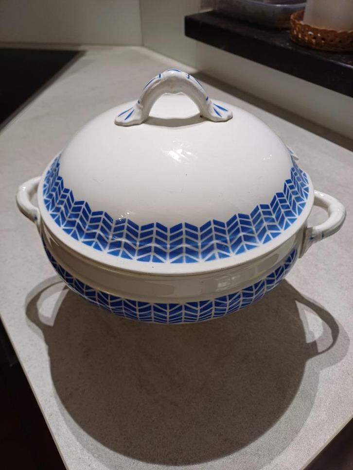 Soupière ancienne en Nimy, Antiek en Kunst, Antiek | Keramiek en Aardewerk, Ophalen