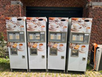 Liquidation ! Distributeur de café, boissons chaudes vending