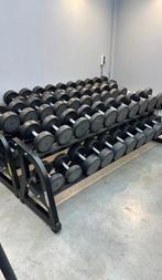 Technogym PU dumbells 4t/m40 kilo inclusief rekken! Topstaat, Sport en Fitness, Ophalen of Verzenden, Zo goed als nieuw