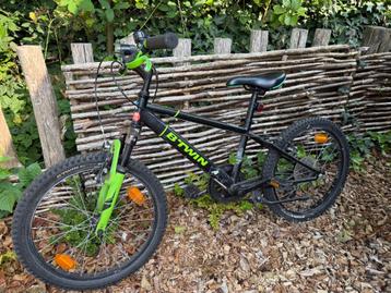 Stoere zwart-groene 20-inch Mountainbike beschikbaar voor biedingen