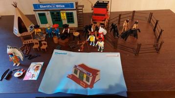 Playmobil western 4431 en 4652 beschikbaar voor biedingen