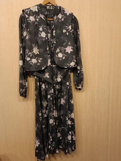 Chique set: jurk met plooirok + bolero ARA Modell T40, Kleding | Dames, Jurken, Zo goed als nieuw, Maat 38/40 (M), Ophalen