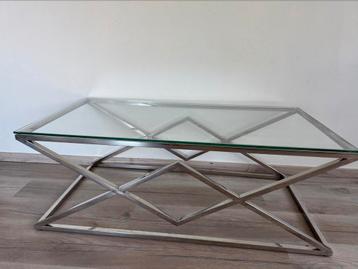 Glazen salontafel beschikbaar voor biedingen
