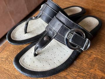 Lederen Geox Slippers beschikbaar voor biedingen