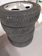 Pneus d'hiver Bridgestone sur jante, Pneus et Jantes, Pneus hiver, Véhicule utilitaire, 205 mm