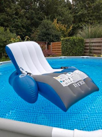 Zwembad lounge Intex (intex) beschikbaar voor biedingen