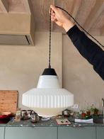 Opaalglazen lamp Louis Kalff Philips, 1950's, Huis en Inrichting, Ophalen of Verzenden, Zo goed als nieuw