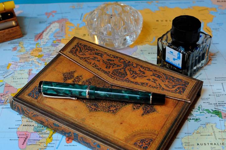 Conklin Duragraph (model Parker duofold), Verzamelen, Pennenverzamelingen, Zo goed als nieuw, Vulpen, Overige merken, Met doosje