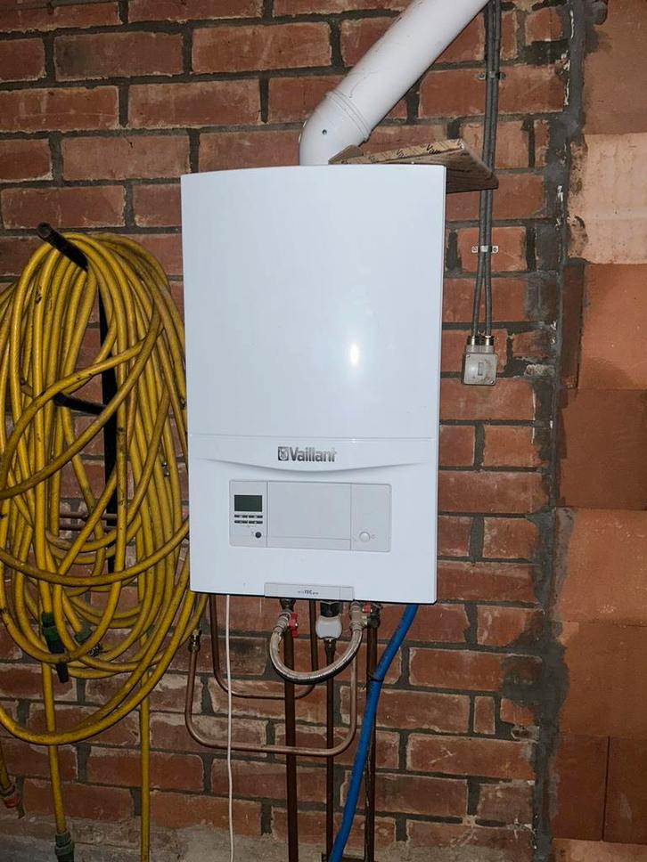 Vaillant ecoTEC pro VCW 286 –combiketel– werkend bij afbraak, Bricolage & Construction, Chauffe-eau & Boilers, Comme neuf, Boiler