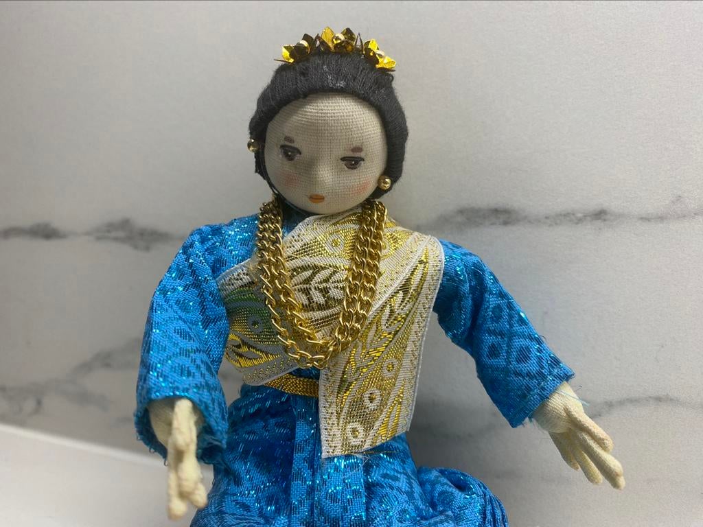 Handmade Thaise pop jaren ‘60 “meisje speelt tephon”, Antiek en Kunst, Kunst | Beelden en Houtsnijwerken, Ophalen of Verzenden