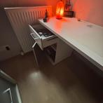 Bed en bureau, Ophalen