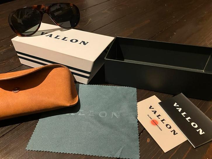 Vallon surf aviators - iconische zonnebril, Handtassen en Accessoires, Zonnebrillen en Brillen | Heren, Zo goed als nieuw, Zonnebril