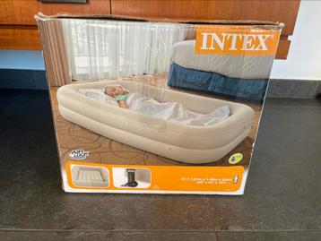 Intex kinderluchtmatras beschikbaar voor biedingen