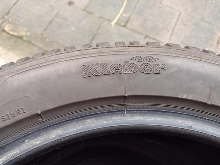 PNEUS HIVER 205 55 17 - KLEBER Krisalp, Autos : Pièces & Accessoires, Pneus & Jantes, Pneu(s), Pneus hiver, 17 pouces, 205 mm