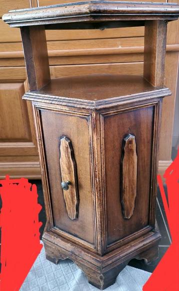 Petite armoire d'appoint à relooker  beschikbaar voor biedingen