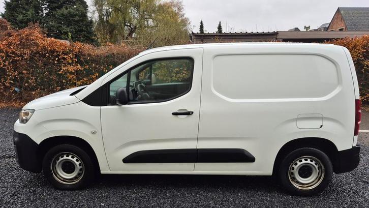Citroen berlingo 1.5 hdi 10/2020 3 plaatsen euronorm 6 airco, Auto's, Bestelwagens en Lichte vracht, Particulier, Citroën, Diesel