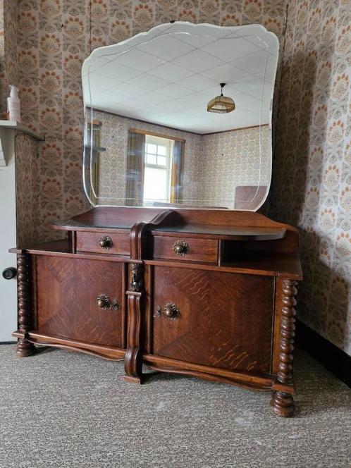 lage commode met sculpturen en spiegel, Huis en Inrichting, Kasten | Overige, Gebruikt, Ophalen