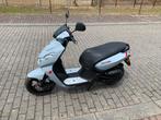 Puegeot Kisbee 45km/h, Fietsen en Brommers, Ophalen, Zo goed als nieuw