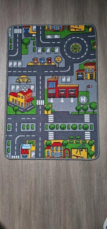 Speelkleed village – verkeerstapijt  beschikbaar voor biedingen
