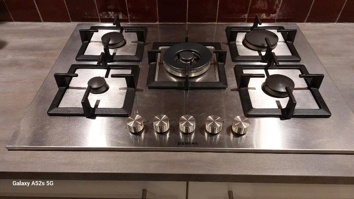Cuisson à gaz encastrable SIEMENS 5 brûleurs en INOX, Electroménager, Tables de cuisson, Comme neuf, Encastré, 5 zones de cuisson ou plus