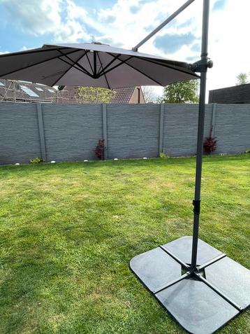 Parasol 3m grijs  beschikbaar voor biedingen