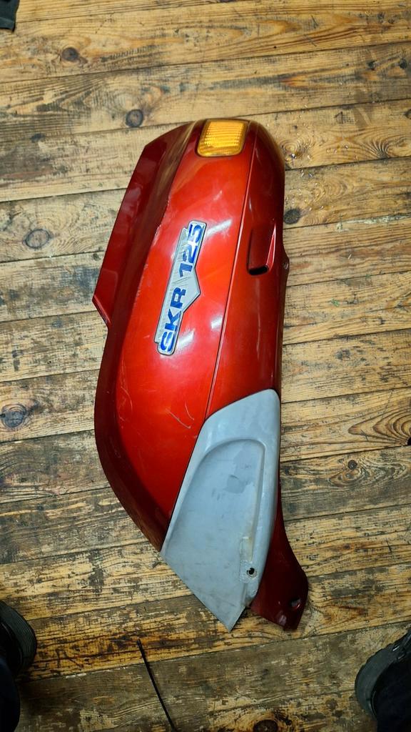 Piaggio skipper zijkap, Fietsen en Brommers, Brommeronderdelen | Oldtimers, Blok, Ophalen