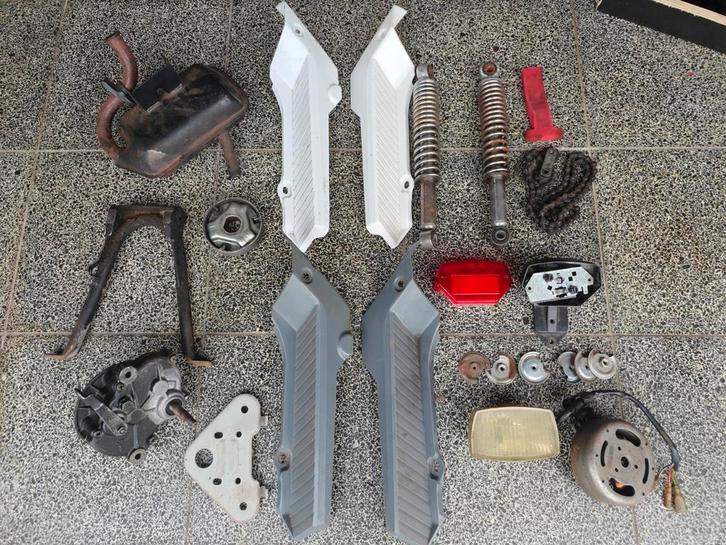 Lot Honda Camino onderdelen, Vélos & Vélomoteurs, Pièces de cyclomoteur | Général, Pot d'échappement, Enlèvement