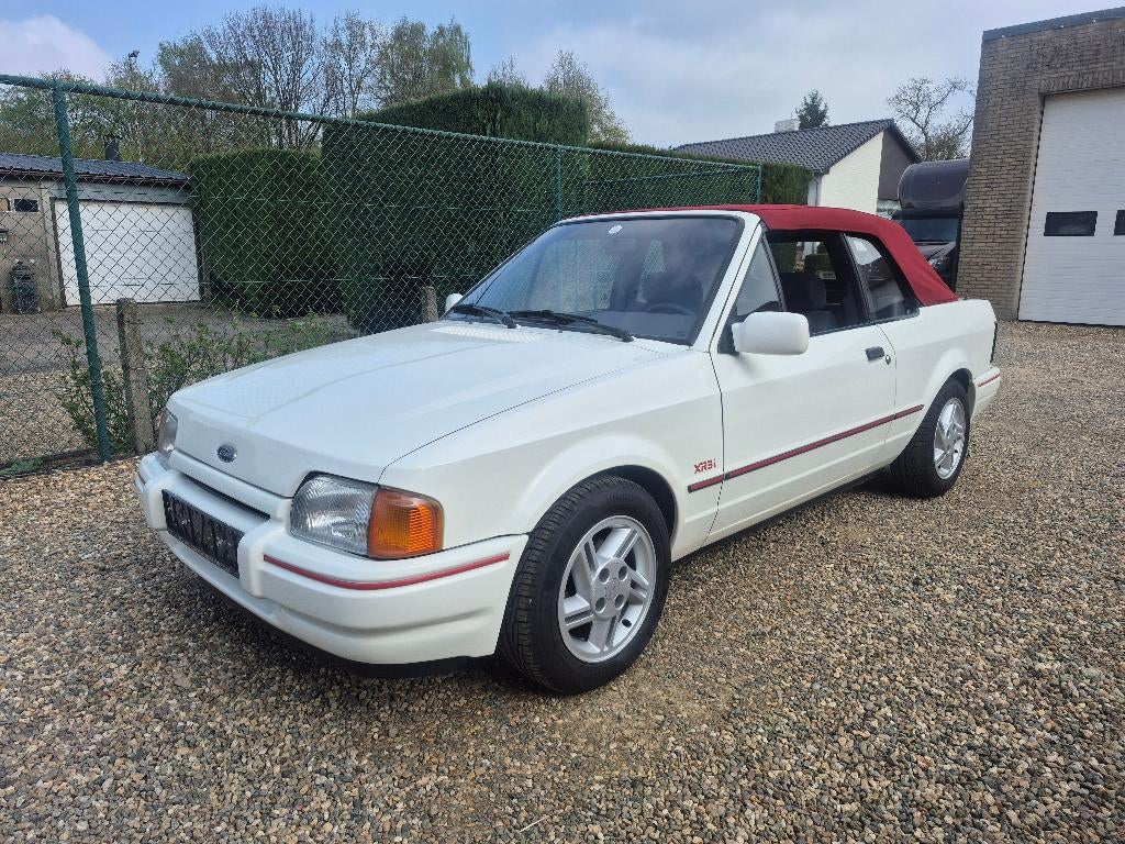 Ford Escort Cabriolet XR3i, Autos, Ford, Escort, Cabriolet, Boîte manuelle, 2 portes