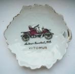 Porseleinen schoteltje in bladvorm, Enlèvement