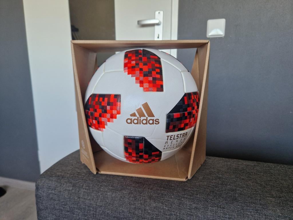 BALLON DE MATCH OFFICIEL Adidas Telstar Mechta (Coupe du mon, Enlèvement ou Envoi
