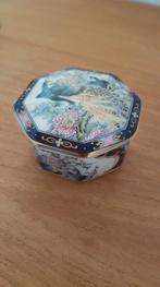Boîte à bijoux décoration paon céramique, Antiquités & Art, Antiquités | Céramique & Poterie, Enlèvement ou Envoi