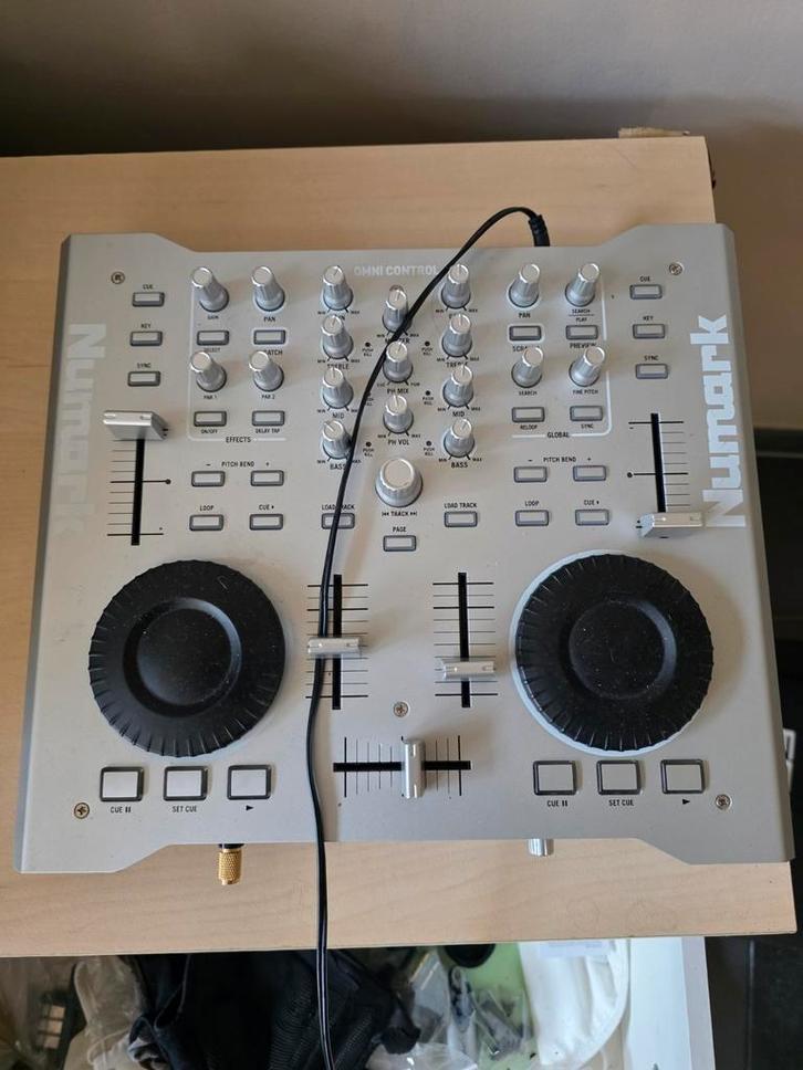 Numark omnicontrol, Musique & Instruments, DJ sets & Platines, Numark, Enlèvement