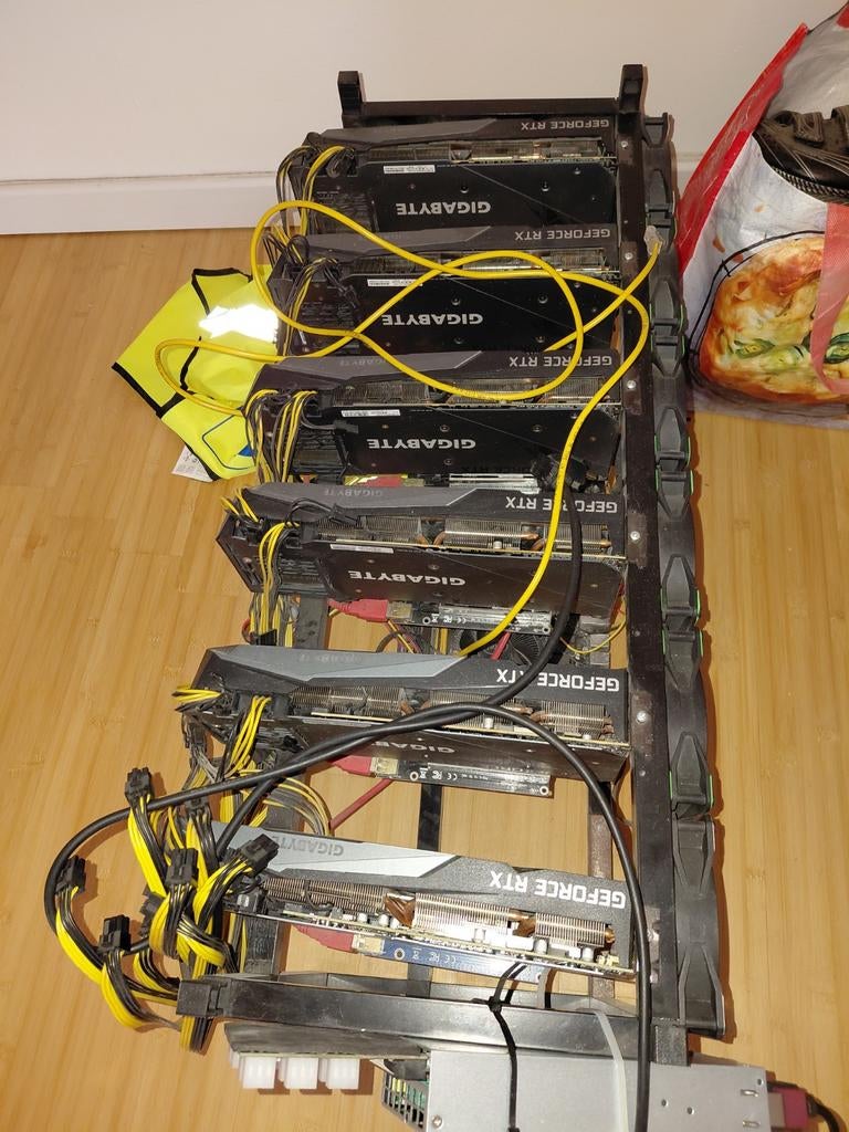 Mining rig, Ophalen