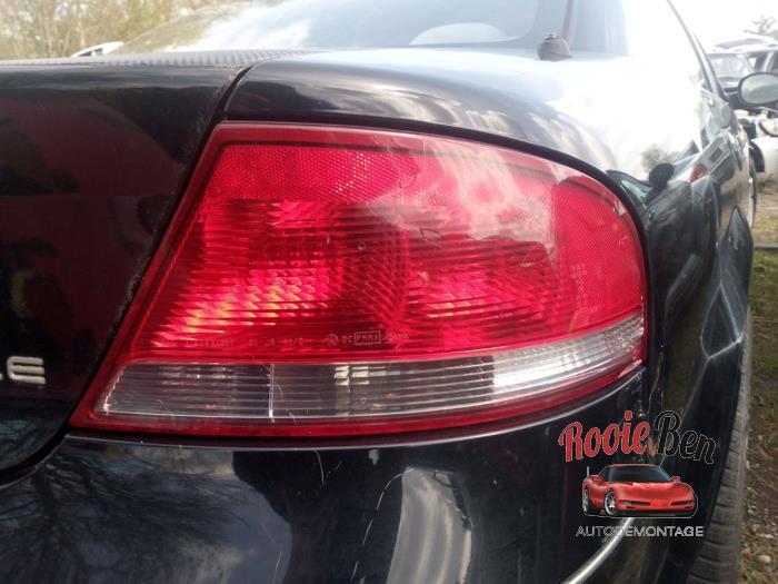 Feu arrière droit d'un Chrysler Sebring, Autos : Pièces & Accessoires, Éclairage, Chrysler, Utilisé, 3 mois de garantie, Enlèvement ou Envoi