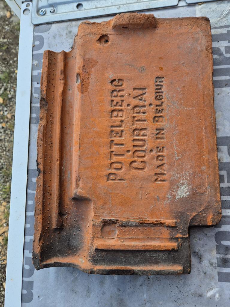 Tuiles de toit Pottelberg, Bricolage & Construction, Tuiles & Revêtements de toit, Enlèvement, Utilisé, Tuiles