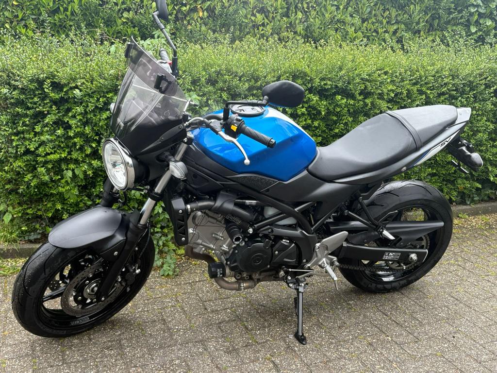 Suzuki SV650, 2 cilinders, Motorrijbewijs A, Particulier, Meer dan 35 kW