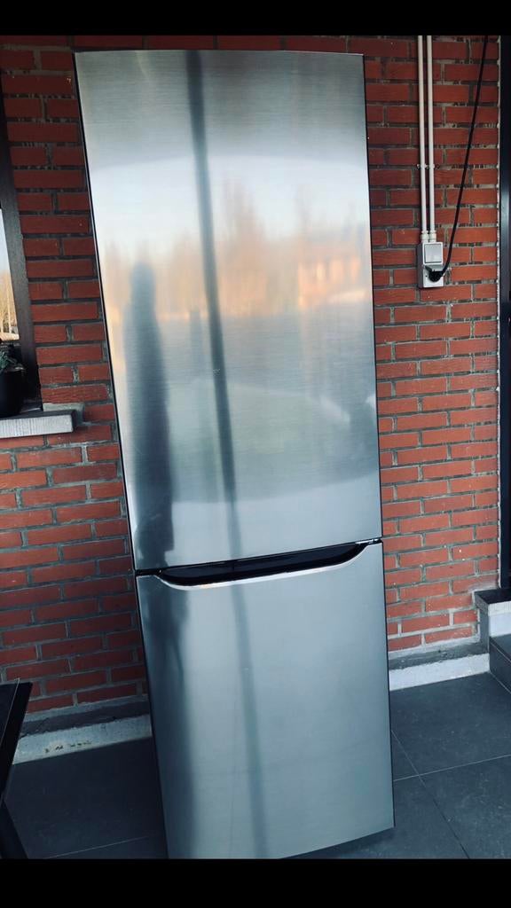 Lg frigo zeer goed, Elektronische apparatuur, Koelkasten en IJskasten, Ophalen, Gebruikt, 200 liter of meer, 60 cm of meer