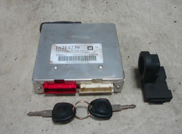 CALCULATEUR MOTEUR ECU Opel Corsa B (73 / 78 / 79), Autos : Pièces & Accessoires, Électronique & Câbles, Opel, Utilisé