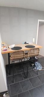 Hoge tafel met 4 krukken!, Huis en Inrichting, Ophalen