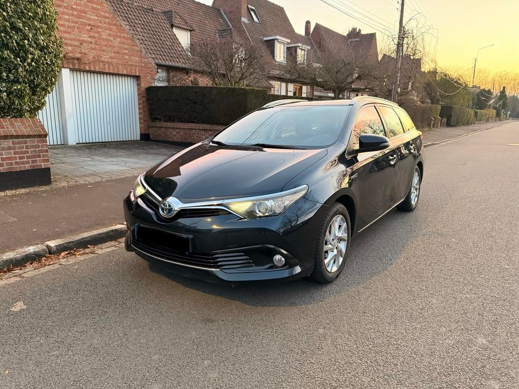 KOOP EEN KAPOTTE OF RIJDENDE TOYOTA HYBRID, Auto's, Particulier, Te koop, Auris