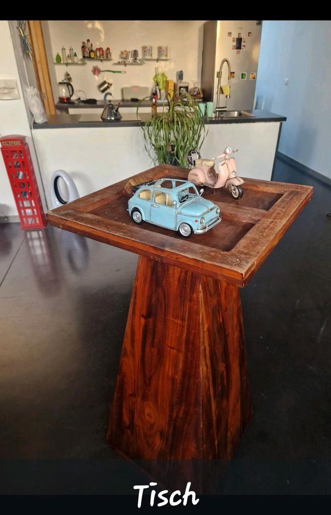 Houten zuil pillaar tafel plantenstaander, Huis en Inrichting, Woonaccessoires | Zuilen en Pilaren, Gebruikt, Ophalen