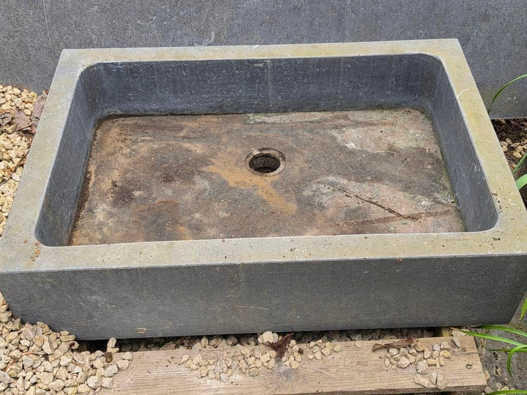 Wasbak en keukenblad in arduin/blauwe steen, Tuin en Terras, Bloembakken en Plantenbakken, Steen, Ophalen