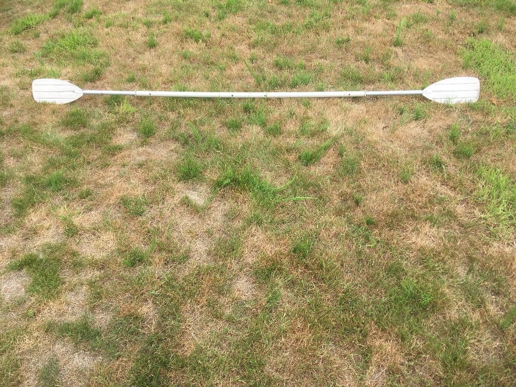 Peddel dubbel roeispaan + bootshaak: beide in goede staat, Sports nautiques & Bateaux, Pagaies, Enlèvement, Utilisé, Pagaie à double lame