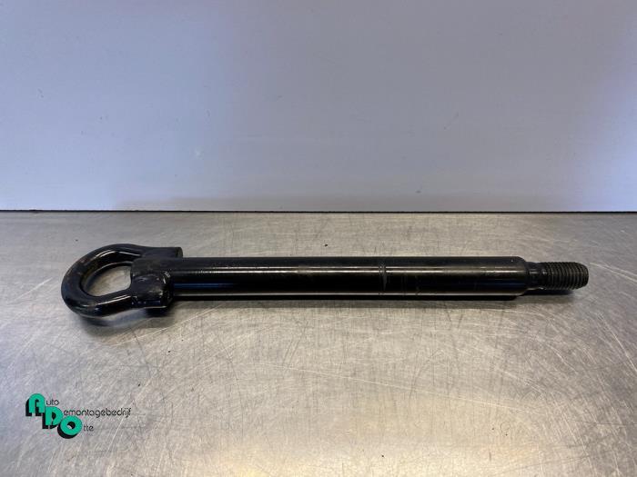 Crochet de remorquage avant d'un Renault Grand Scenic (Grand, Autos : Pièces & Accessoires, Renault, -, 3 mois de garantie, Utilisé