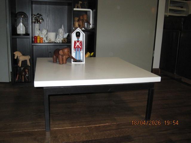 tafel artifort kho liang 73,5/73,5/29 cm (386), Huis en Inrichting, Tafels | Salontafels, 50 tot 100 cm, Vierkant, 50 tot 100 cm