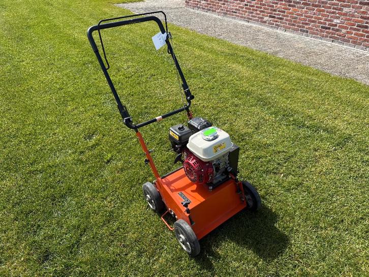 Verticuteer Machine Eliet Nieuwe messen!, Tuin en Terras, Verticuteermachines, Gebruikt, Benzine, Ophalen