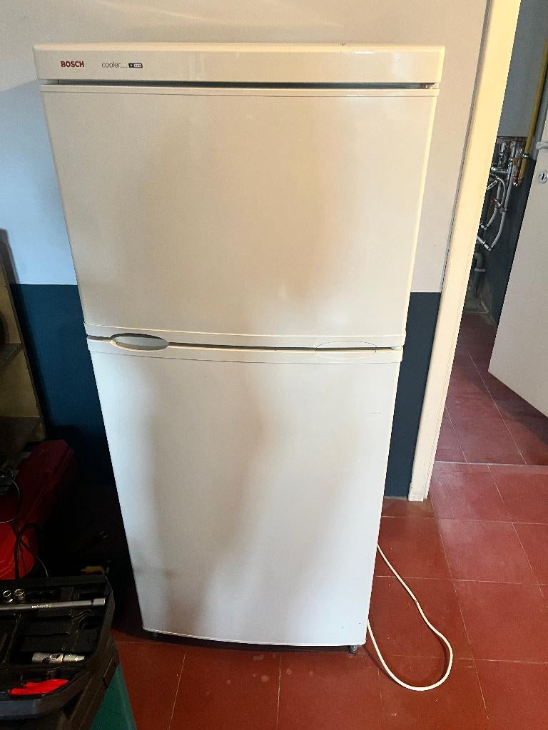 Bosch frigo ruilen voor kleiner formaat, Electroménager, Réfrigérateurs & Frigos, Utilisé, Avec compartiment congélateur, 120 à 140 cm