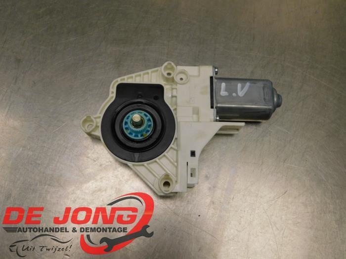 Moteur de vitre portière d'un Audi A6, Autos : Pièces & Accessoires, Carrosserie & Tôlerie, Audi, Utilisé, 3 mois de garantie