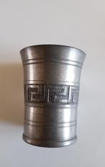 Tinnen potje, Ophalen