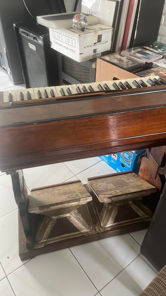 Hulp gezocht -, Ophalen, Zo goed als nieuw